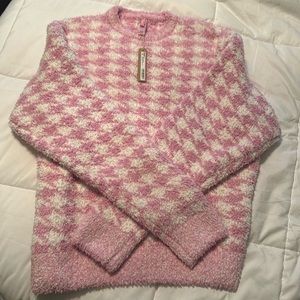 Skims pink and white houndstooth soft Sherpa like sweater L/XL